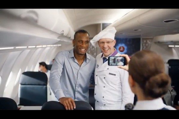 德罗巴和梅西为土耳其航空拍摄广告片: #EpicFood