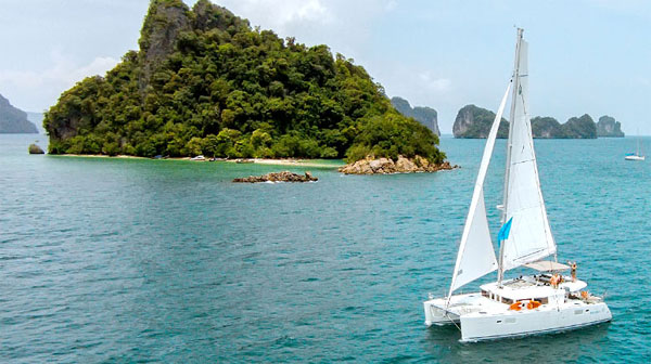 辛普森游艇为泰国租赁客户提供全方位服务体验