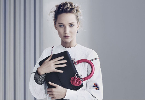 迪奥全新Be Dior 手袋系列广告大片
