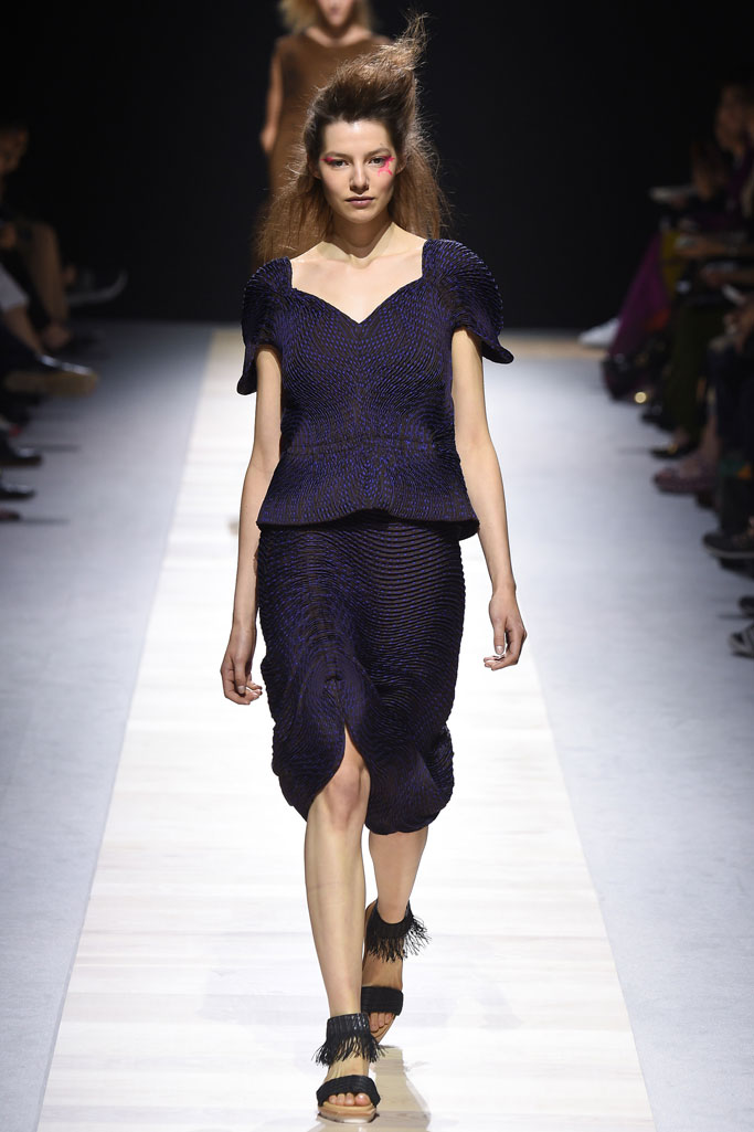 <a target='_blank' style='color: #666666;' href='http://brand.fengsung.com/IsseyMiyake/' >Issey Miyake</a> 2016春夏流行发布