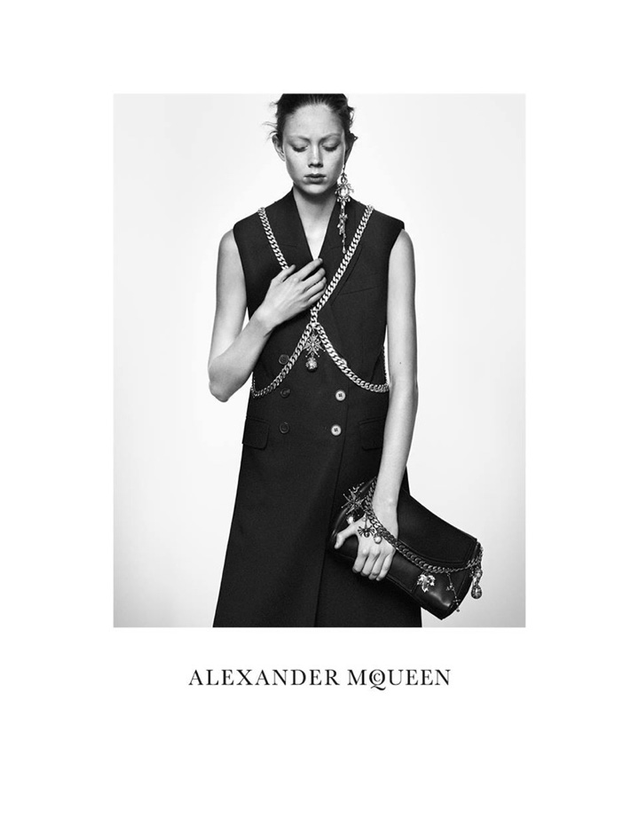 Alexander McQueen 2016春夏系列广告大片